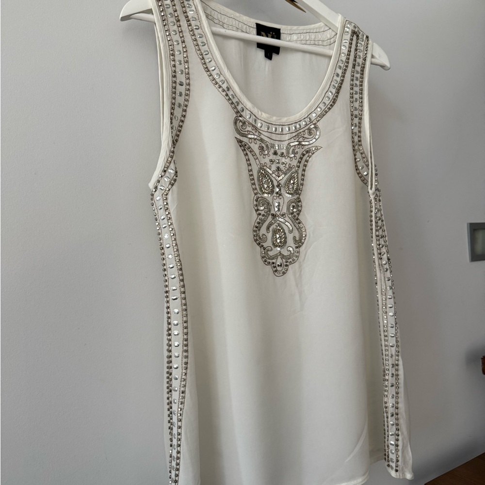 Embellished White Sleeveless Top (L)